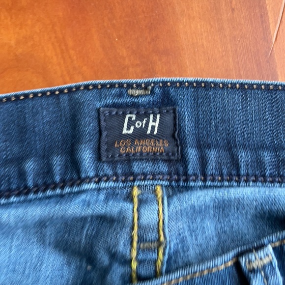 Citizens of Humanity jeans. Size 26 used in great shape, no stains. Smoke free. - Picture 3 of 4